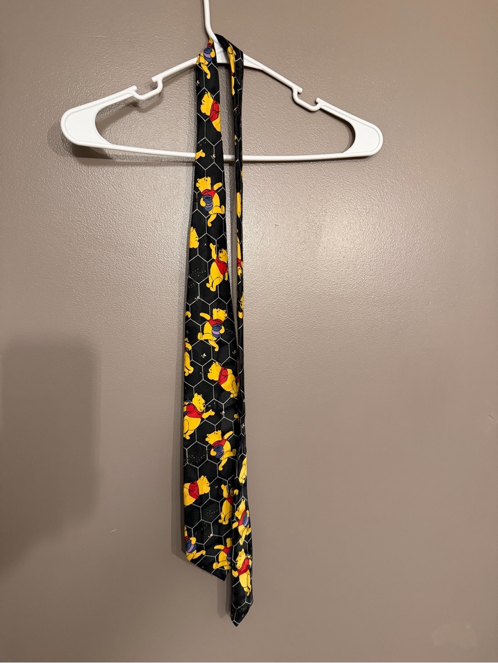Men’s Disney Winnie the Pooh Tie